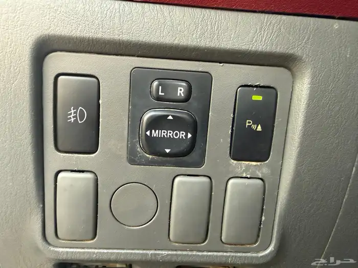 تويوتا هايلوكس 2015 S_GLX دبل سعودي شبه جديده مخزنه 17