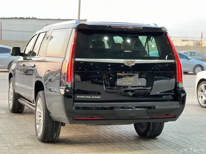 كاديلاك اسكاليد موديل 2019 7