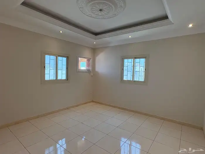 شقة ثلاث غرف حي الربوة وموقع مميز 2