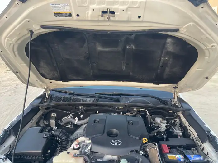 للبيع السيارة هايلكس ديزل دبل موديل 2023 ممشي 145 13