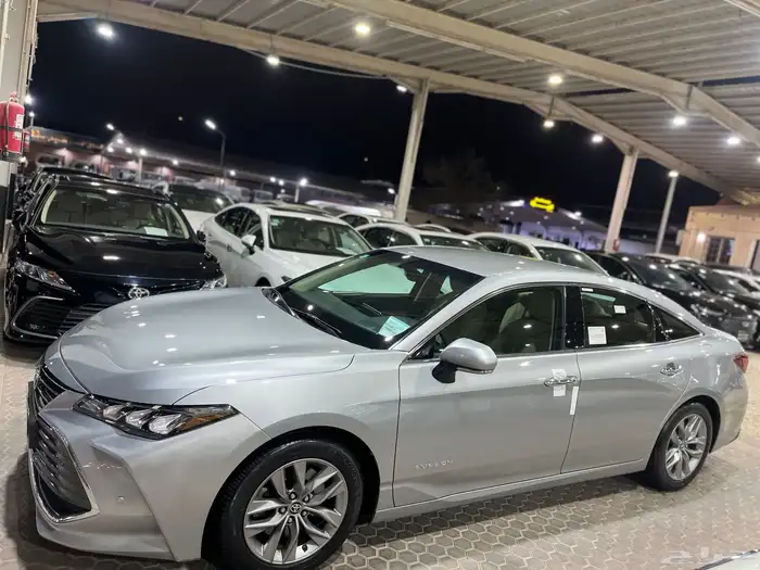 تويوتا افالون 2022 7