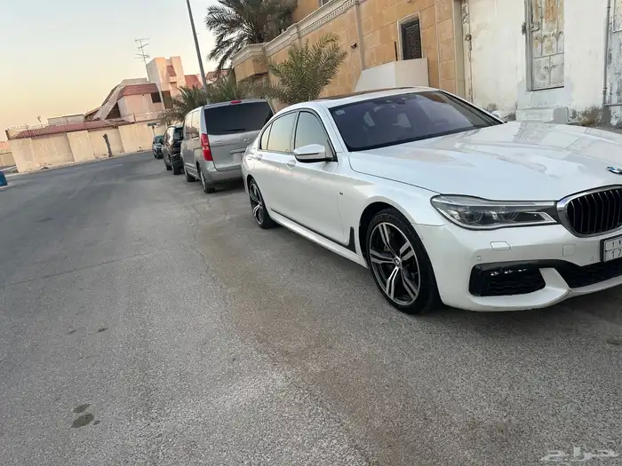 BMW 750Li M kit 2016. للبيع 2