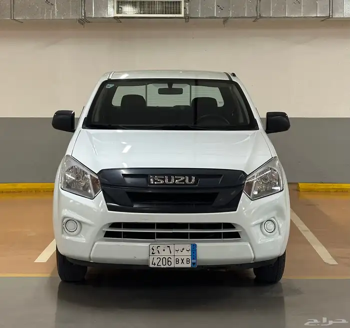 ايسوزو ديماكس مخزن 3