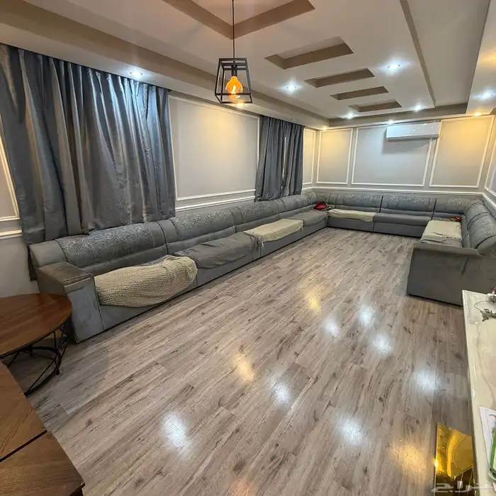 جلسة كنب فاخرة للبيع فخامة تحاكي ذوقك 0