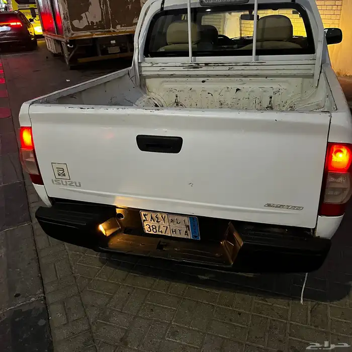 ايسوزو ديماكس موديل 2010 7