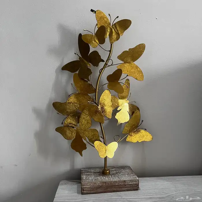 تحف لون ذهبي 1