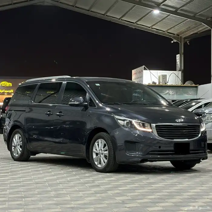 كيا كرنفال 2016 عائليه ثلاث صفوف 4