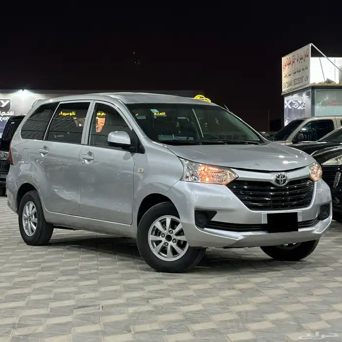 تايوتا افانزا 2017 عائليه ثلاث صفوف اقتصاديه 0