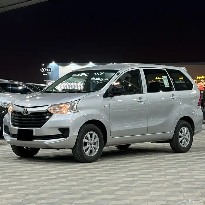 تايوتا افانزا 2017 عائليه ثلاث صفوف اقتصاديه 6