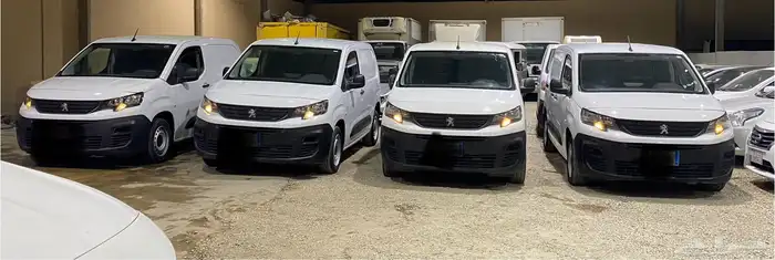 ((يوجد لدينا مجموعه من بيجو بارتنر 2023 بضاعه)) 0