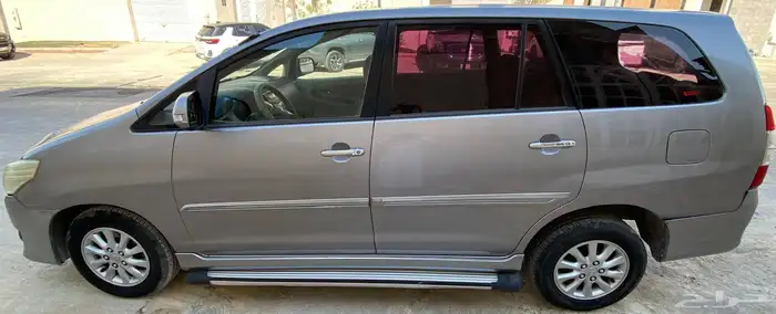 للبيع تويوتا انوفا موديل 2015 2