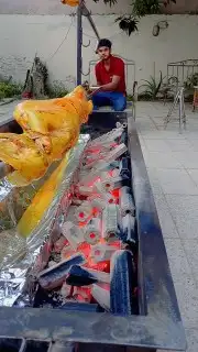 مطعم الخير يقدم خروف سيخ على الجمر 1 خروف مشوي   2   دجاج مش 7