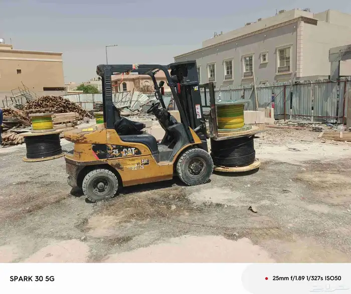 فوركلفت رافعه شوكية للايجار 2