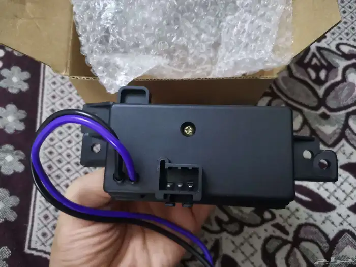 قطعه تحكم في مكيف جمس 2005 1