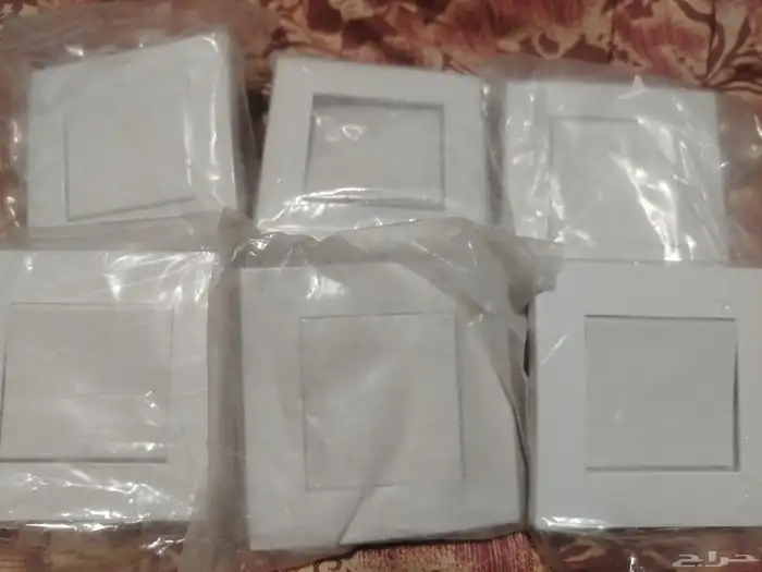 افياش وكلبسات لمبات كهربائية  أدوات كهربائيه 0