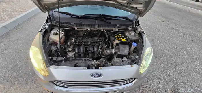 سيارة فورد فيجو 2016 ممشى قليل 9