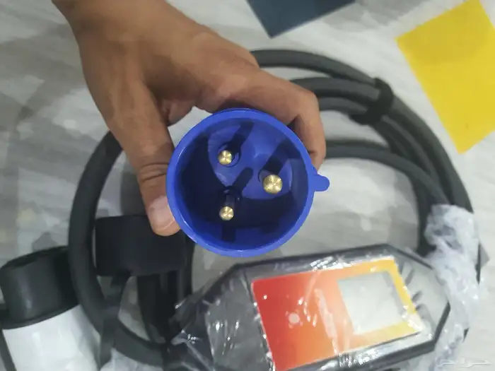 شاحن سياره كهربائيه 250V فولت جديد 5