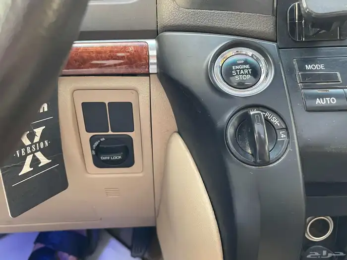 تويوتا لاندكروزر 2013 GXR فل خليجي 12