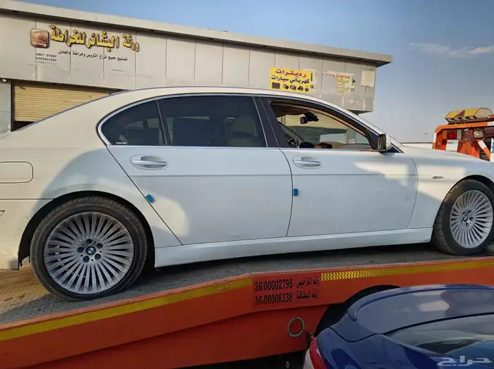 للبيع الماكينة خربانه BMW 740 4