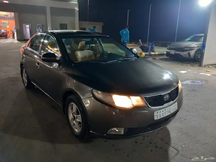 كيا سيراتو 2012 بحالة الوكاله 13