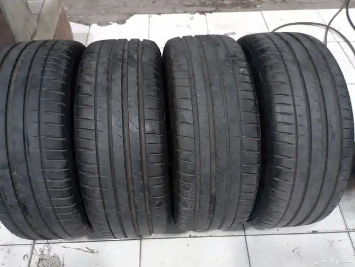 طقم كفرات235 45 19 1