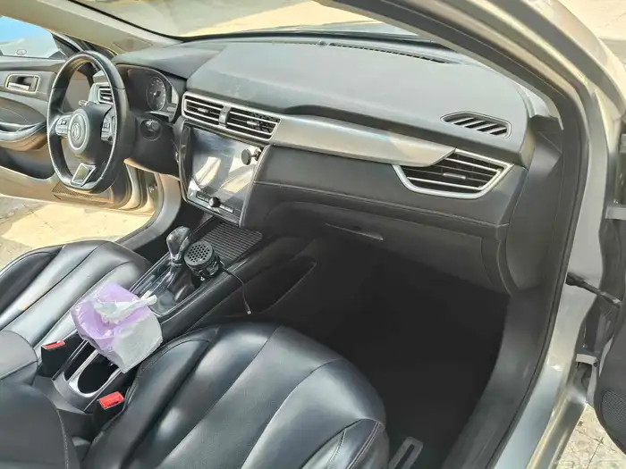 ام جي 5 موديل 2022 فل كامل 3