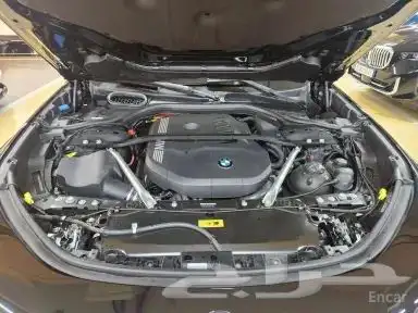 BMW الفئة السابعة 750e xDrive إصدار Design Pure Excellence 7