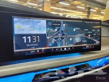 BMW الفئة السابعة 750e xDrive إصدار Design Pure Excellence 12