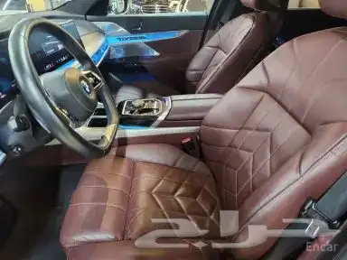 BMW الفئة السابعة 750e xDrive إصدار Design Pure Excellence 6