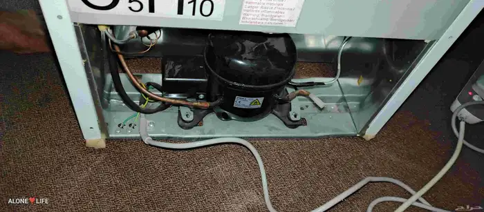 JUSTING HOUSE REFRIGERATOR 3