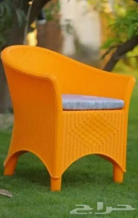 كرسي بلاستيك ضد الكسر والماء 3