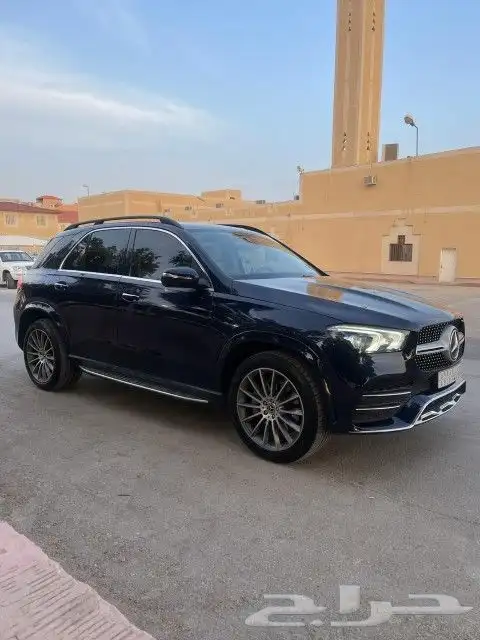 مرسيدس GLE450 موديل 2021 فل كامل 6 سلندر ماشي فقط 18500 كم 1