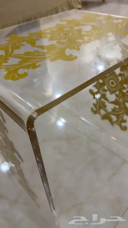 طاولات كريلك ثقيله 1