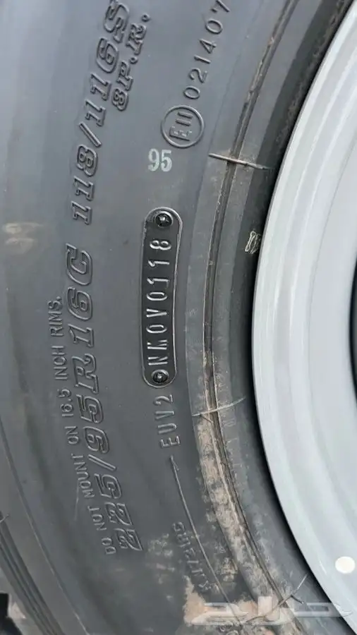 ربع بريمي 2018 وكاله اللون عنابي 5