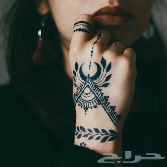 نقش حنة وتاتو اسود بصبغة 20