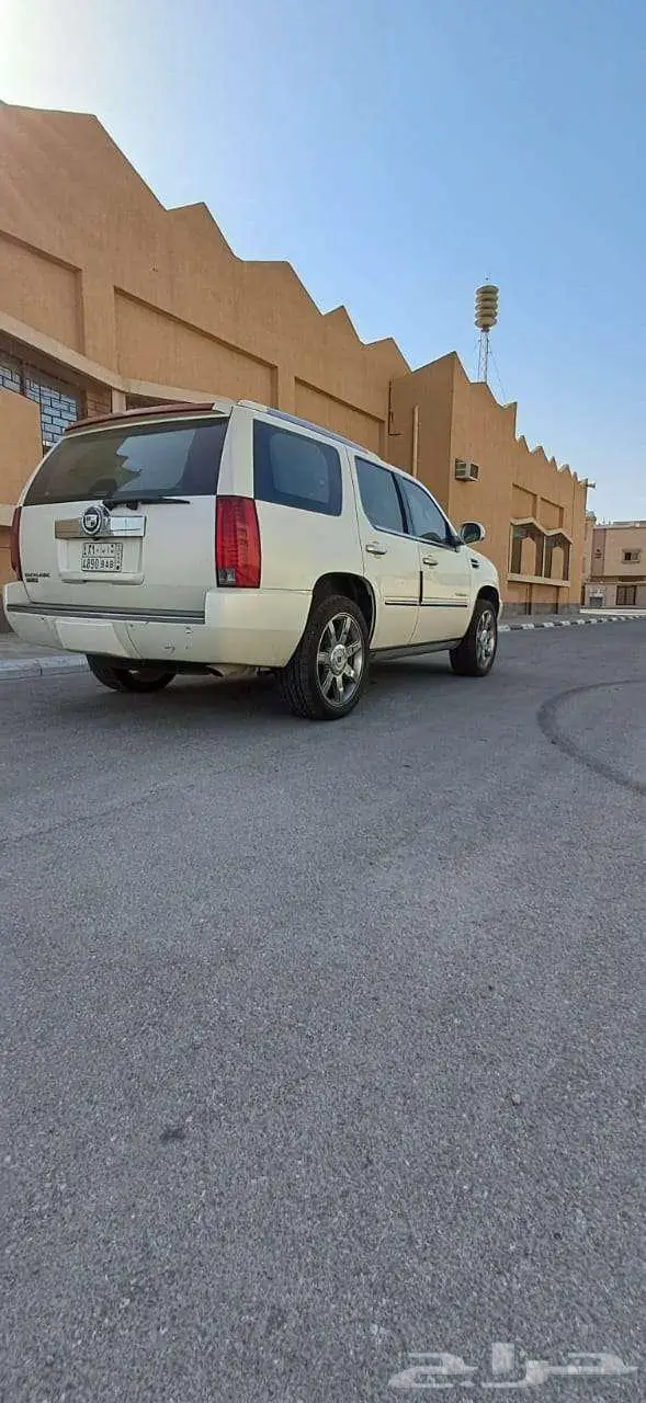 للبيع كاديلاك اسكاليد موديل 2007 5