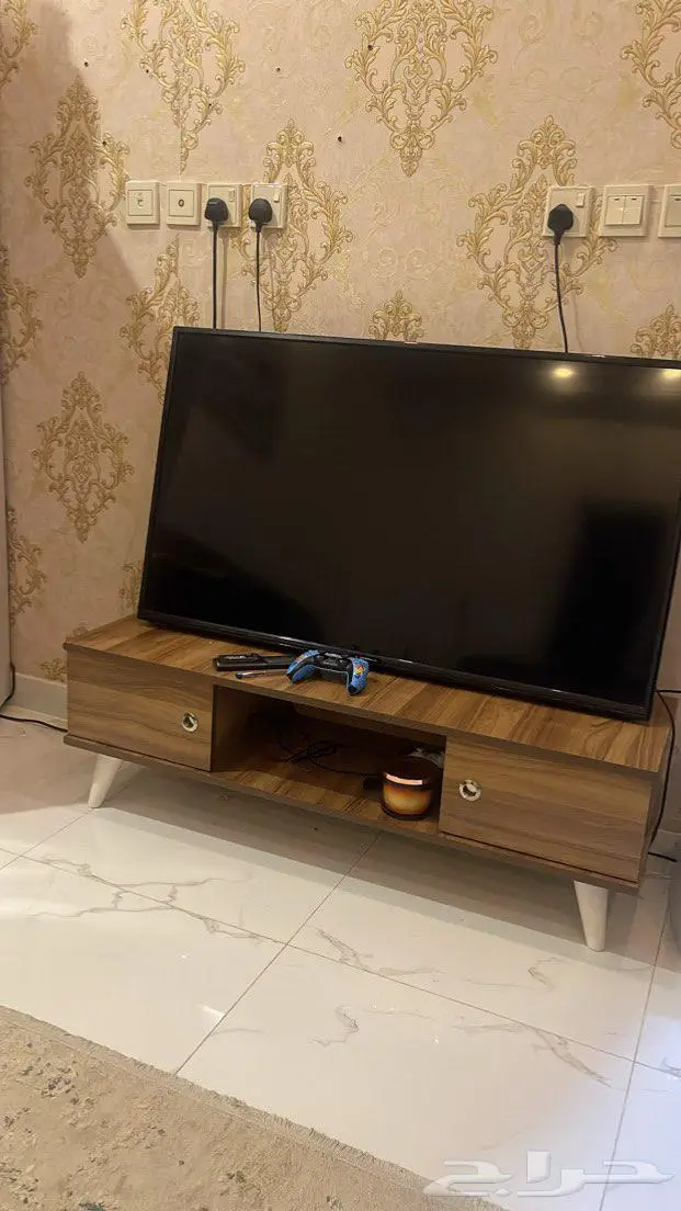 طاوله التفلزيون للبيع 0