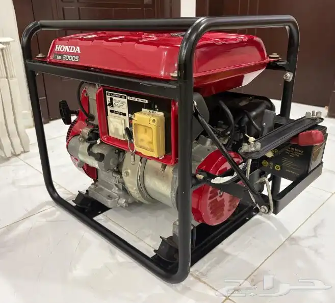EB3000 S مولد كهرباء هوندا 4