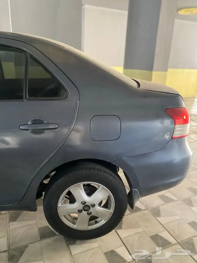 يارس تايوتا 2008 نظيفة واقتصادية بنزين 21