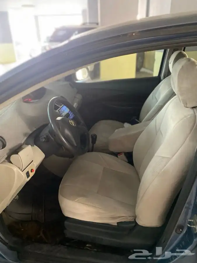 يارس تايوتا 2008 نظيفة واقتصادية بنزين 15