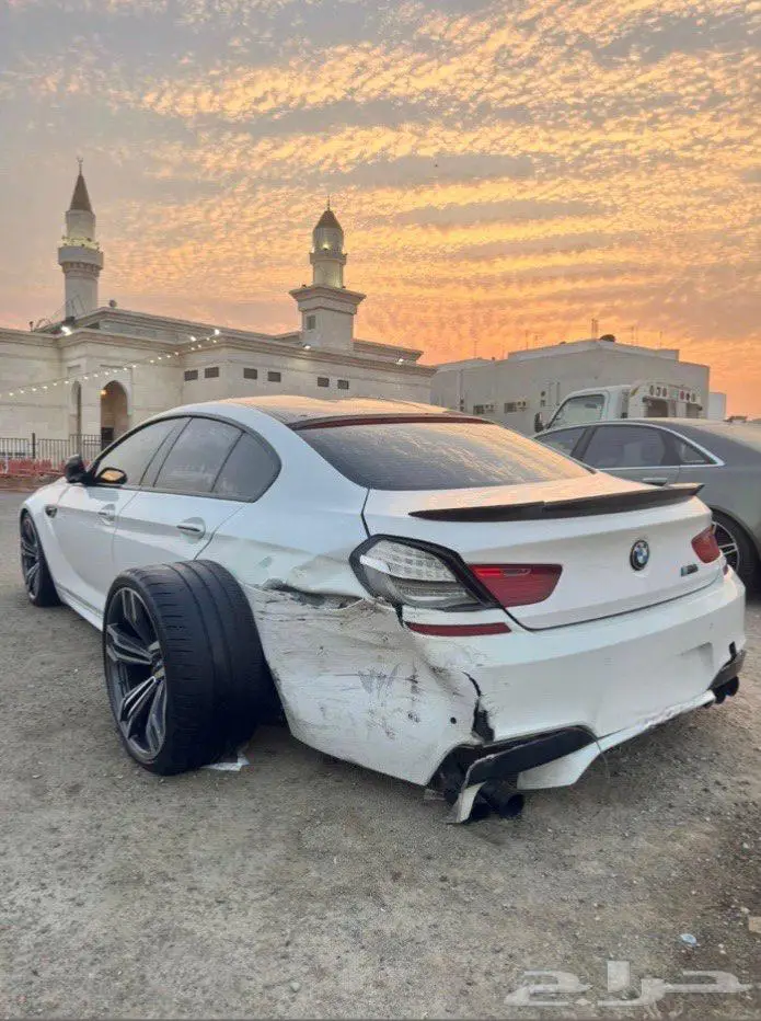 بي ام دبليو m6 2014 مصدومة 3