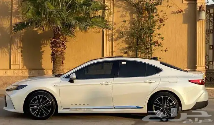 كامري 2025 فتحه بانورما هايبرد وبنزين 8