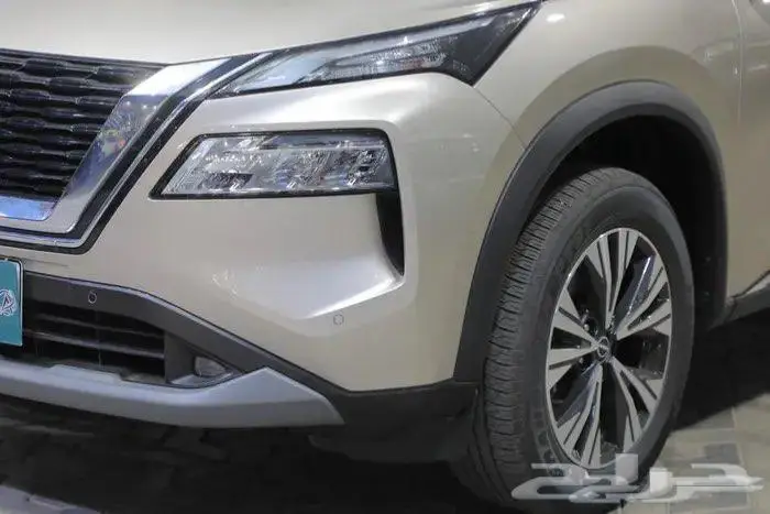 نيسان اكس تريل SV فل كامل بانوراما مخمل دبل موديل 2024 8