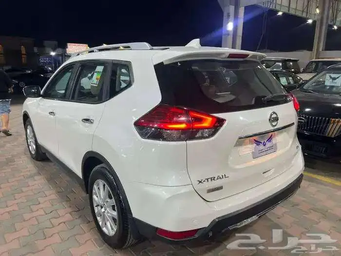 نيسان اكستريل 2022 دبل متاح تقسيط 4