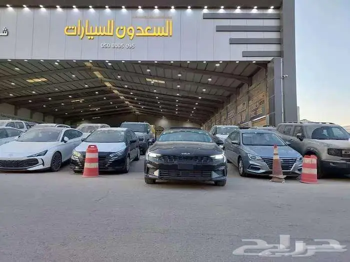 كيا K5 نص فل 2026 قير اوتماتيك بنزين 12