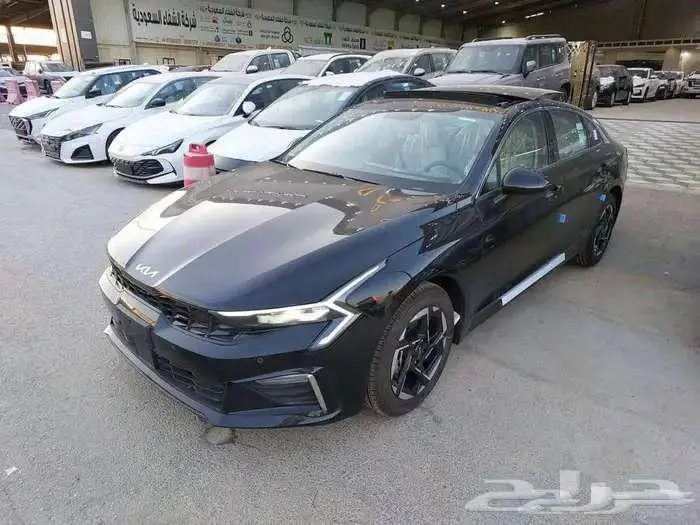 كيا K5 نص فل 2026 قير اوتماتيك بنزين 2