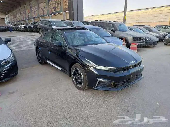 كيا K5 نص فل 2026 قير اوتماتيك بنزين 8