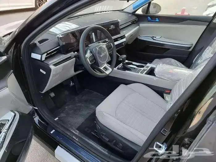 كيا K5 نص فل 2026 قير اوتماتيك بنزين 14