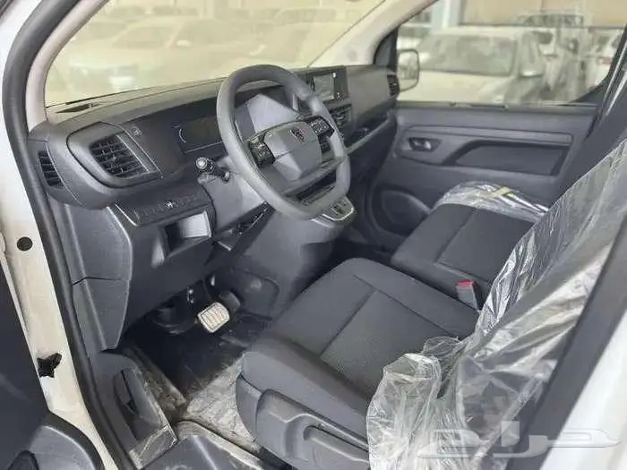 بيجو اكسبيرت بضاعة للبيع كاش او تقسيط للمواطنين والمقيمين 6