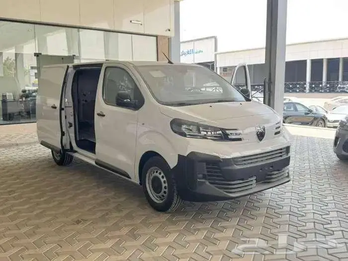 بيجو اكسبيرت بضاعة للبيع كاش او تقسيط للمواطنين والمقيمين 0